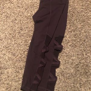 purple workout capri leggings size:S